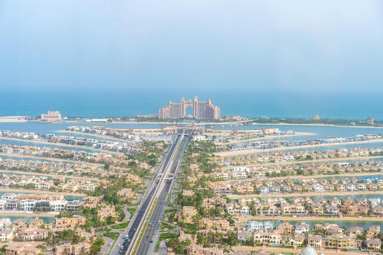 Ultra Luxury Palm Tower With Shared Hotel Facilities Dubai Exterior photo