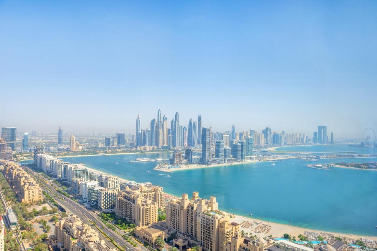 Ultra Luxury Palm Tower With Shared Hotel Facilities Dubai Exterior photo